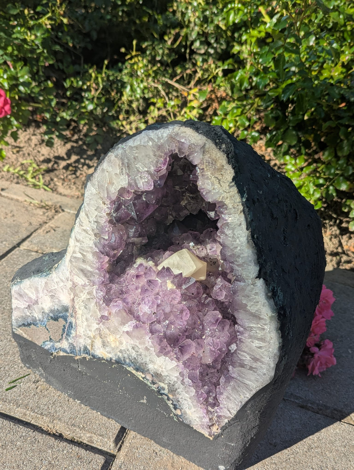 Amethist Geode met Calciet (21 kg)