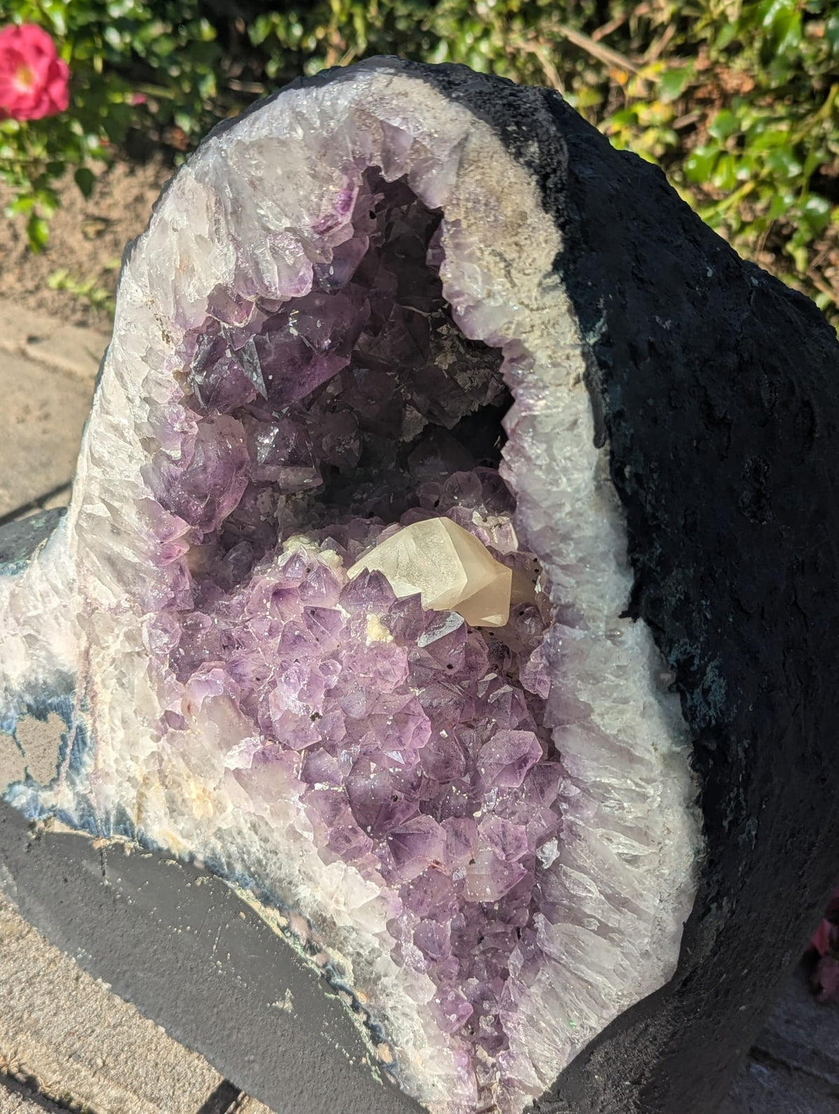 Amethist Geode met Calciet (21 kg)