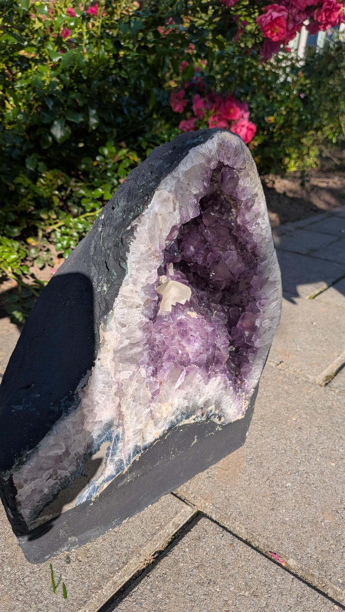 Amethist Geode met Calciet (21 kg)