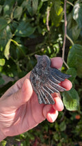 Astrophylite vogeltje carving – handgesneden edelsteen beeldje van 6x5 cm