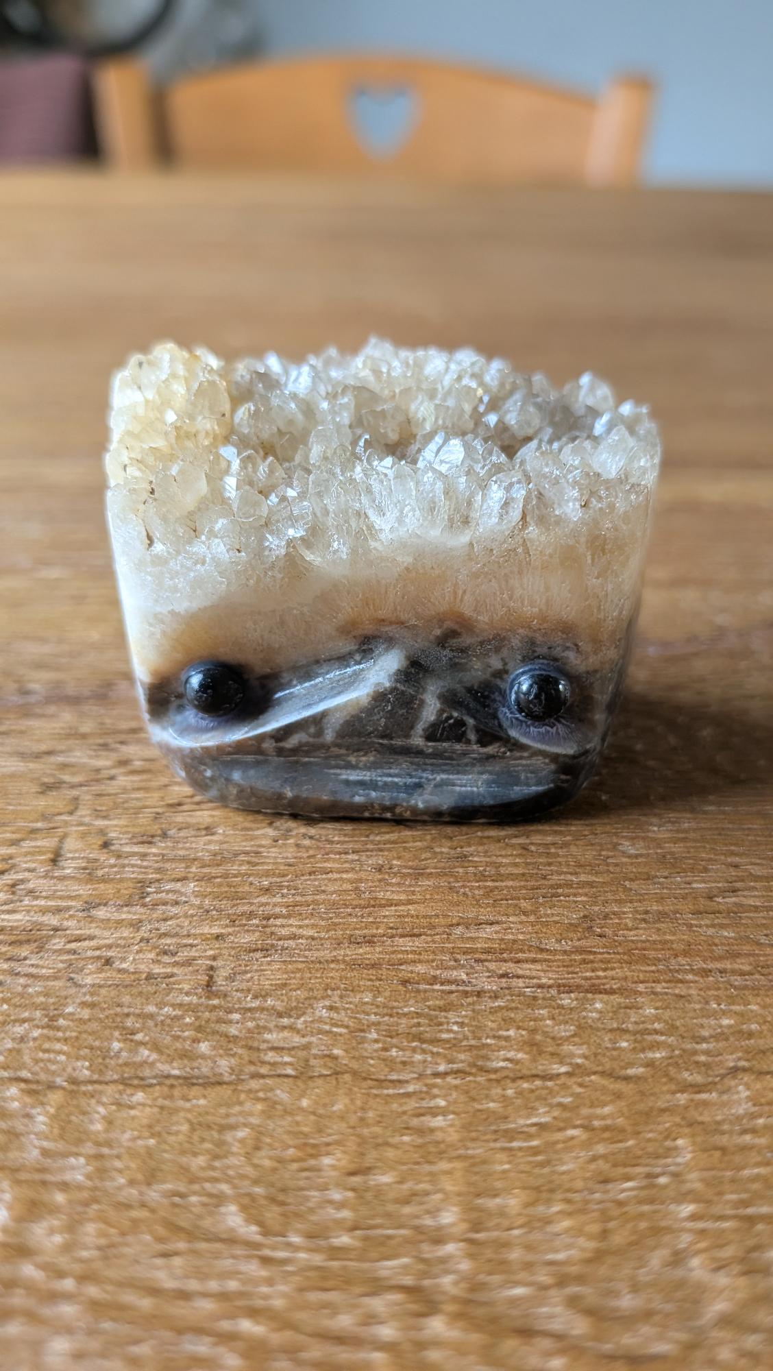 Javaans Septarie mannetje figuurtje met drakensteen patroon, 92 gram
