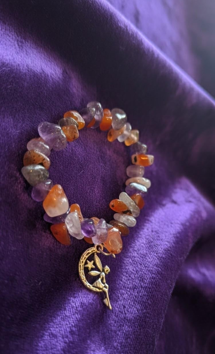 Celestial Handgemaakte Armband – Amethist & Carneool – Maan & Elfje